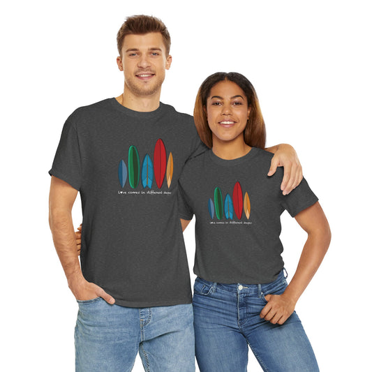 Love comes in different shapes Unisex Shirt